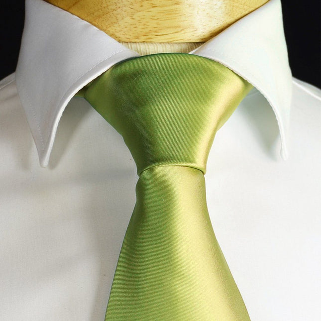 Solid Green Necktie and Pocket Square Paul Malone Ties - Paul Malone.com